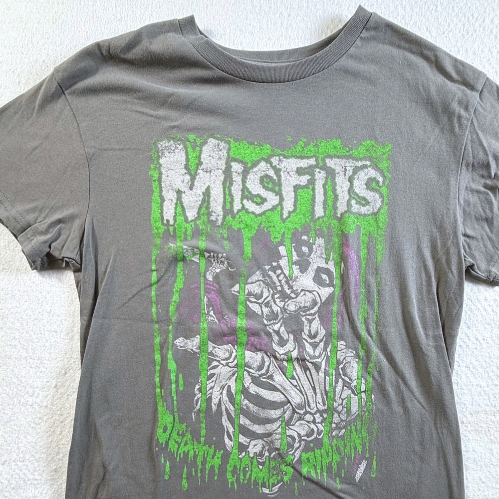 Misfits Graphic T-Shirt Small Death Comes Rippin Slime Skeleton Gray